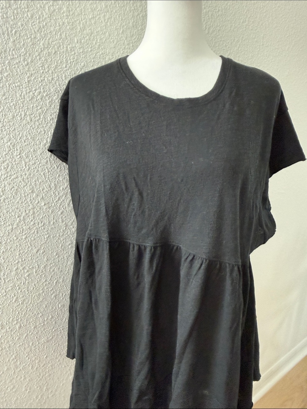 American Eagle Outfitters Black Short Sleeve Peplum Tunic